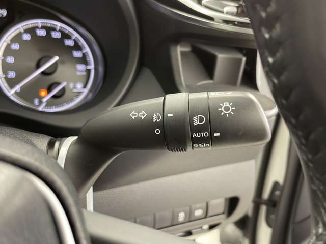 【運転席操作部】快適なドライブを楽しむための機能が装備されています！運転席から触れるので、使いやすいです！除菌プランいれていただくと、さらに清潔で安心していただけます！