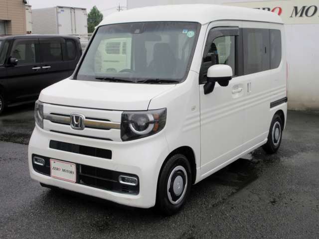 【各メーカーのお車を展示】トヨタ・ダイハツ・スズキ・ホンダ・スバル・マツダ・日産・国内各メーカーを埼玉県上尾市の展示場に展示しています。安い軽・燃費の良い車・荷室が広い車・広い軽・などなど展示中です。