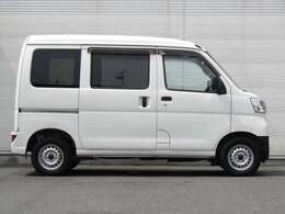 お車に詳しくない方でもご安心ください。ご満足のいくお車探しをお手伝いできるよう経験豊富なスタッフがご対応致します。LINEでのお問合せもOKです。