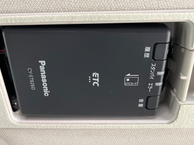 【ETC】高速道路の料金所をストレスなく通過！話題のスポットやサービスエリアに多い「スマートIC」利用時は必須のアイテムです。当店でセットアップを実施、ご納車当日からすぐにご利用いただけます！