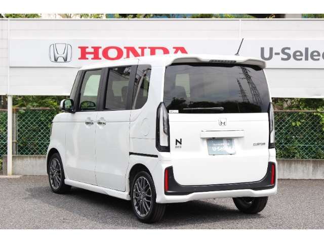 小さなボディに大きなスタイル、コンパクトな中に広がる魅力、カスタムの醍醐味はN-BOXならでは。街を駆け抜けるカッコ良さを手に入れてください！