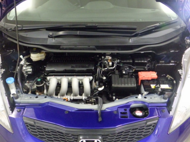 【ご納車前整備付】ご成約からご納車までの間に、系列整備工場にて、法定12ヶ月点検または車検整備を実施致します！必要消耗品はもちろん交換しますのでご安心下さい。整備代や消耗品代は車両本体価格に含まれます