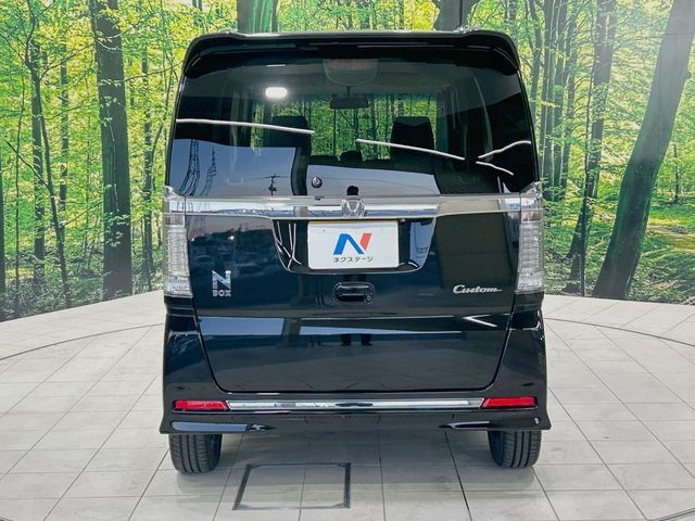 安心の最長10年・走行無制限保証（有償）をご用意。保証内容も充実はもちろん、無料点検＆オイル交換や、年中無休の全国・24時間ロードサービスも付帯されておりますのでご安心下さい。