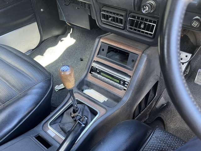 納車前には内装・外装綺麗にさせて頂きます！ぜひ現車確認をお願いいたします！お電話は072-284-8233まで！
