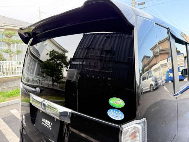 弊社は二輪車の販売も行っております。原付から大型二輪まで対応可能。常時数台在庫もしておりますのでバイク好きのお客様ウェルカムです♪