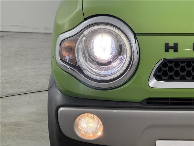 【ライト・ランプ】ワレもなく綺麗な状態なので、悪天候や夜間の走行も視界良好で安心してお乗りいただけます。ヘッドライト・ホイール・フロントガラスなど色々な部分コーティングをご用意しております！