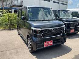 「軽自動車サンライズ♪」のテレビCMでおなじみの軽　届出済 未使用車専門店 です！