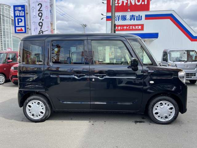 ふぃのの在庫を見ていただきありがとうございます。総在庫700台以上　届出済未使用車専門店でございます。ぜひ一度　0120‐153‐440までお問合せください