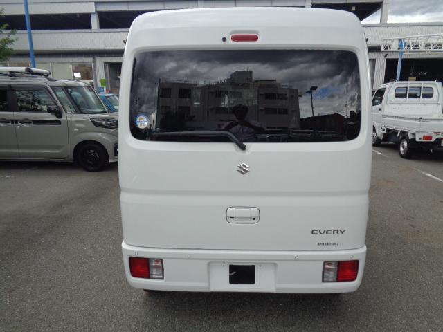お客様にぴったりなおクルマをお選びいただけますように様々な展示車をご用意しております！是非他の車両もご覧になってください♪スズキ自販近畿の中古車取り扱い店舗は大阪府内に10店舗ございます。