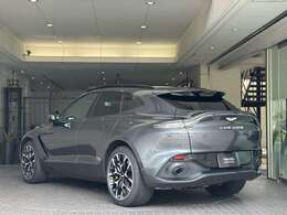 ダックテールのかっこよさと上質さを備えたたたずまい