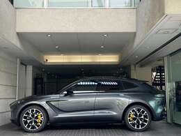 サイドからも漂う綺麗なプロポーション