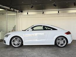 正規ディーラ車　Sラインパッケージ