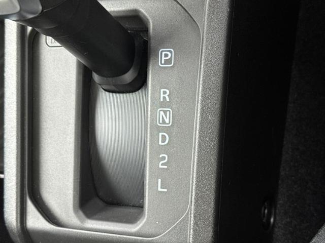 お車に合わせて無料保証以外にも、保証範囲、期間、距離を拡充させた有料保証もご用意しております！中古車の購入が初めてで不安・・・というお客様もご安心ください！