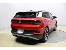 認定中古車です。世界基準の厳しい品質チェックにより選び抜かれた車両は、年式、距離に応じて3つの商品にセグメンテーションされています。