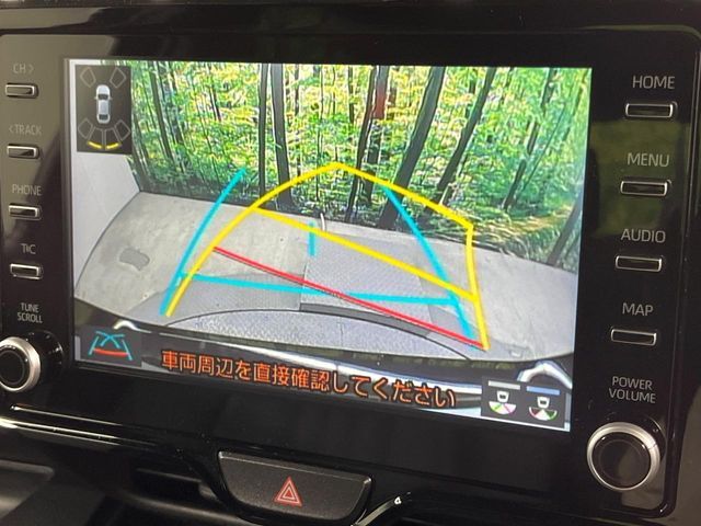 【バックカメラ】駐車時に後方がリアルタイム映像で確認できます。大型商業施設や立体駐車場での駐車時や、夜間のバック時に大活躍！運転スキルに関わらず、今や必須となった装備のひとつです！
