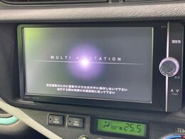 【純正ナビ】人気の純正ナビを装備しております。ナビの使いやすさはもちろん、オーディオ機能も充実！キャンプや旅行はもちろん、通勤や買い物など普段のドライブも楽しくなるはず♪
