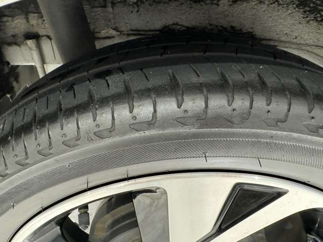 タイヤメーカーや状態ご確認いただけます。