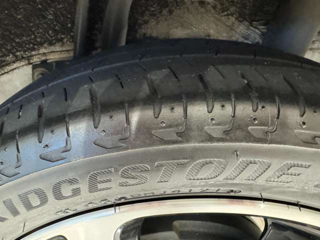 タイヤメーカーや状態ご確認いただけます。