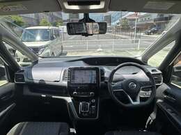 視界の良さなど、いつでも安心して運転できるようにドライバーをサポートします。