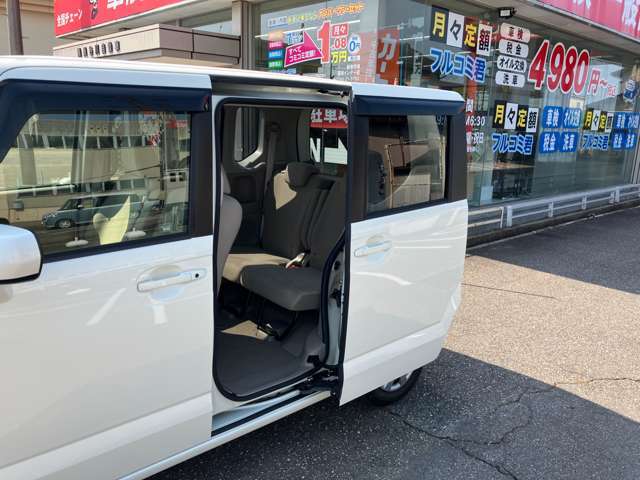 鈑金塗装・タイヤ交換・オイル交換・カーナビ取り付けなど、メンテナンスから車のちょっとした困ったまで…どんなことでもお気軽に長谷川自動車まで！