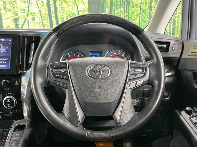 【ステアリングスイッチ】運転中、前方から目線をそらすことなく、オーディオ等の操作が可能な便利機能！安心＆快適なドライブを演出してくれます♪