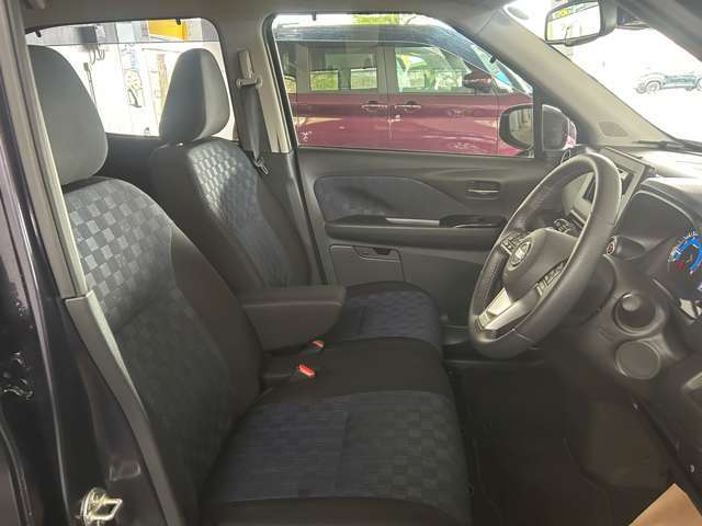 ☆運転席・助手席☆