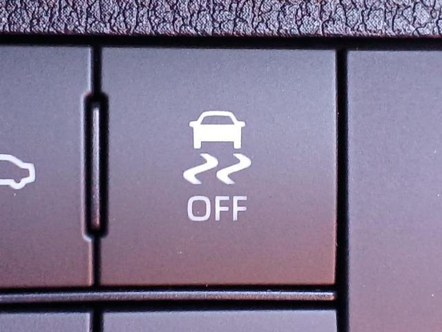 こちらのお車はいかがでしょうか？少しでも気になっていただけましたら是非お問い合わせください！さらにお車の詳細をお送りいたします！