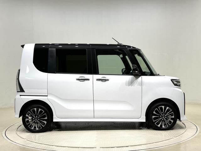 ドアは約90度に開くので荷物も積み込みやすく、乗り降りもしやすい♪　ロングドライブも快適に過ごせる工夫がいっぱいです♪♪