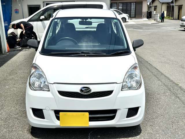 必要書類を送っていただくだけで、面倒な登録作業や名義変更などすべて当店で手続きいたします！　必要書類のご案内も丁寧にご案内させていただきますのでご安心ください。