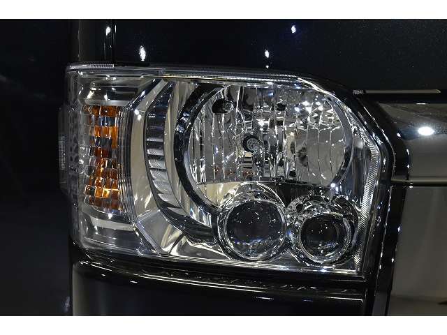 ■純正LEDヘッドランプ(オートハイビーム)★即納台数多数取り揃え！気に入っていただけるお車ご提案します☆ご来店お待ちしております。シーアールエス大阪06-6852-9000