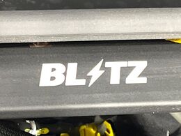 【タワーバー】お車の剛性を高めるタワーバーを装備。よりスムーズなコーナリング走行が可能となり、走りも楽しめます。