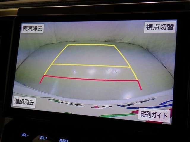 バックモニター搭載で車庫入れ安心！バックする際に後方確認ができて便利です！