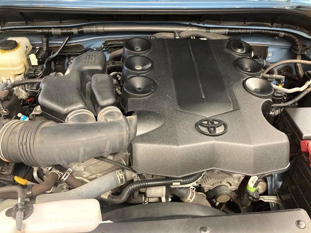 親切・丁寧な専門メカニックスタッフが応対！・車検・点検整備・事故等の修理などアフターサービスも安心。お車のカスタマイズもネクステージのサービススタッフまでご相談ください！