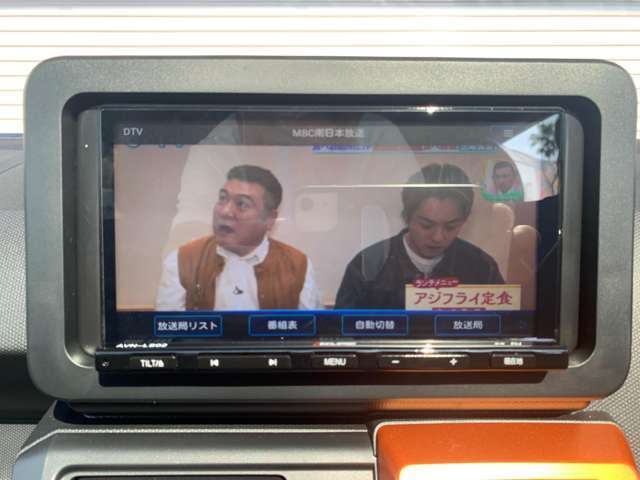 お客様へ気持ち良く新しいカーライフがスタートできます様に、全車手洗いにて丸洗い洗浄を真心をこめて徹底的に施しております。是非一度他社さんとお比べください！