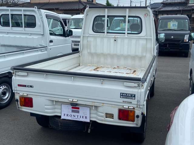 フロンティア熊本は、中古車販売から整備や鈑金まで全て自社工場で行うので安心！！ お客様の目的に合わせてスピーディーに対応いたします。