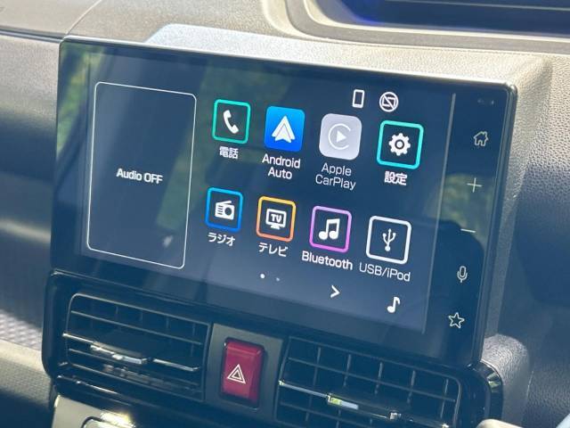 【ディスプレイオーディオ】お手持ちのスマートフォンとの連携で、ナビや音楽再生など各種アプリを使用可能。スマホに近い感覚でお使いいただけます♪
