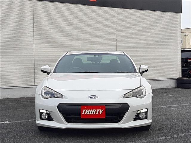 ■　外装正面　■　ヘッドライトのクリアー塗装を剥離、再塗装で目力復活！まるで新品の透明感！ヘッドライトリフォーム！！　見た目にこだわるお客様におすすめのオプションです。