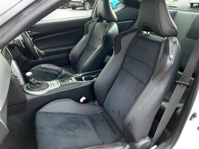 ■　助手席　■　オゾンの力で除菌・消臭！オゾン除菌脱臭＆ルームクリーン！！　小さなお子様がいらっしゃるお客様におすすめのオプションです。