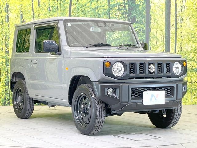 高透明度のガラス皮膜で撥水はもちろん、上質なツヤ・光沢を実現。紫外線や酸性雨から大切な愛車を保護し、色あせ・劣化を防止。「弾スプラッシュコート」、「弾プリミッサコート」からお選びいただけます。