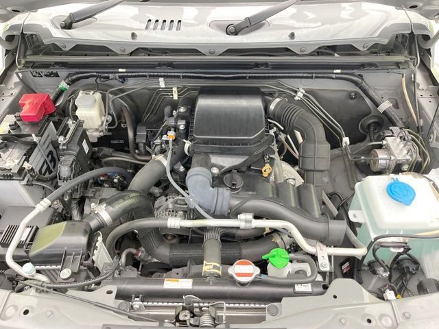 親切・丁寧な専門メカニックスタッフが応対！・車検・点検整備・事故等の修理などアフターサービスも安心。お車のカスタマイズもネクステージのサービススタッフまでご相談ください！