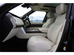 ナビシートでもゆったりドライブをお楽しみいただけます。