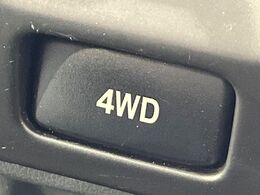 4WDのお車ですので、雪道でも安心です♪降雪地地域にお住まいの方以外にも、ウィンタースポーツが趣味の方や降雪地域へ帰省される機会がある方にもおすすめ！