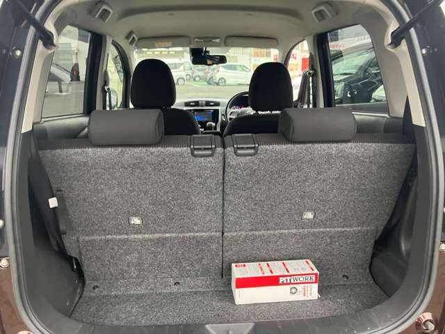 【トランク】広々と荷物もたくさん入ります。
