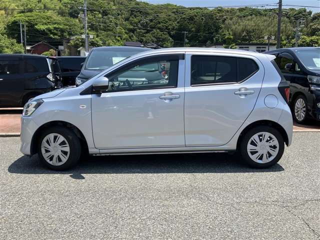 トヨタ車に限らず、全車種にロングラン保証が付いております。走行距離無制限なので、安心しておのり頂けます。