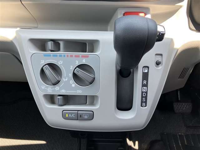 他に気になる箇所の写真やお見積りに関しては下記連絡先までお気軽にお問い合わせください！