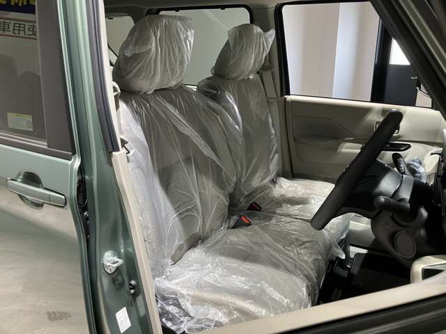 ☆ドリームの届出済・登録済未使用車は、原則走行距離が10km未満で年式が2年以内の車としております。☆豊富な在庫から車種、グレードや色をお選びいただくことできます。