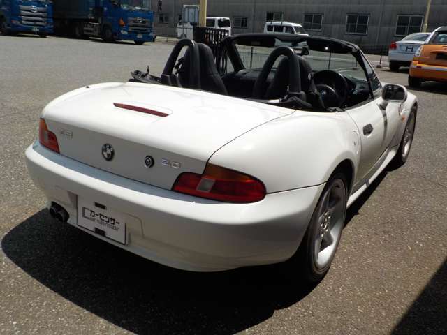 当社の諸費用は、安心をして購入出来るように明確な金額にさせて頂いております。お客様のご理解を得られないような諸費用は頂いておりません。