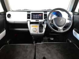 シンプルで操作性に優れたダッシュパネルです。