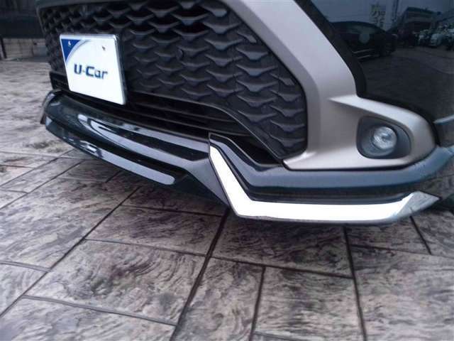 フロントスポイラーがつくと、車高が低く見えるので、見映え向上ですね。