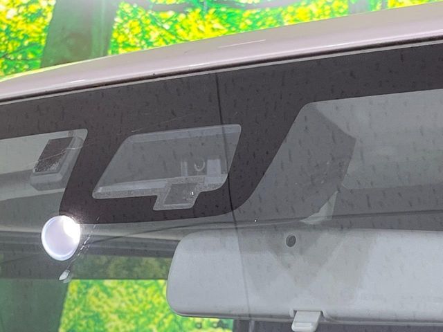 【スズキ　セーフティサポート】走行中に前方の車両等を認識し、衝突しそうな時は警報とブレーキで衝突回避と被害軽減をアシスト。より安全にドライブをお楽しみいただけます。